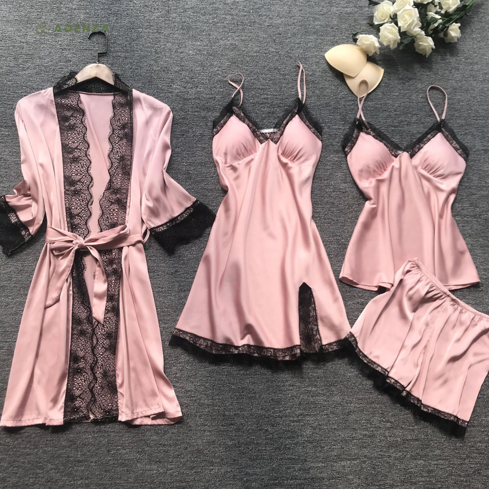 Sienna™ Vierdelige Satijnen Pyjama Set